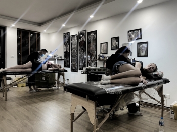 CUSTOMERS & HANOITATTOO